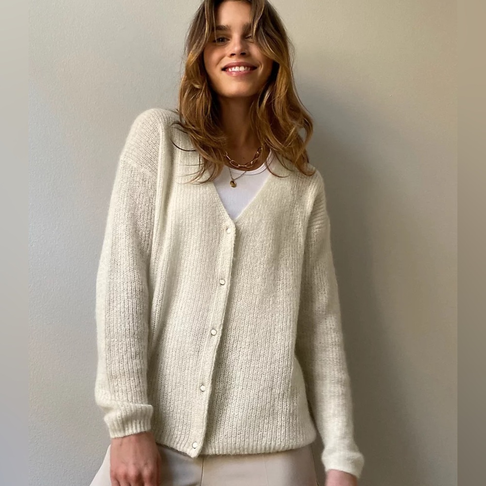 Aritzia Wilfred Front to Back Cardigan